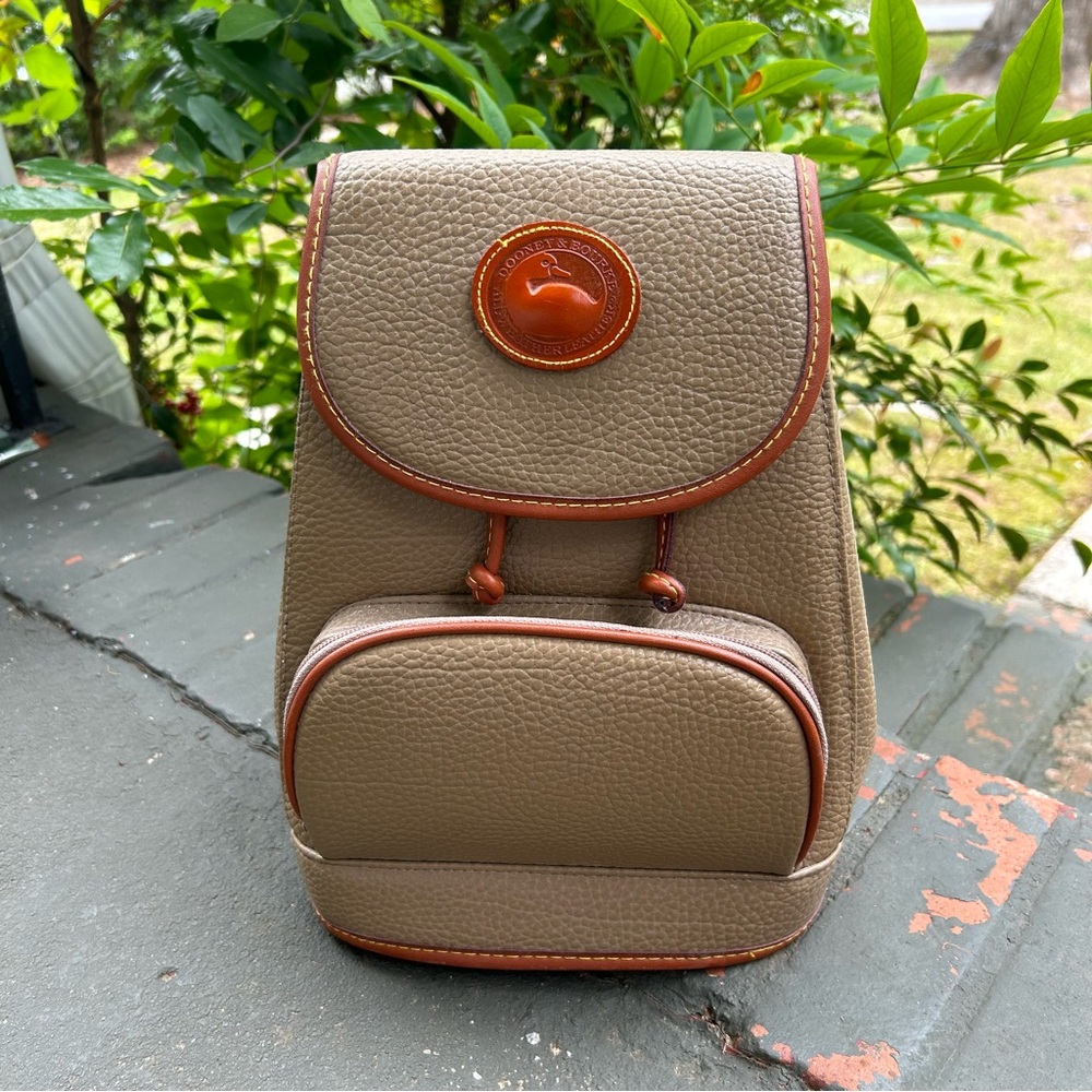 Vintage Dooney & Bourke Backpack!
